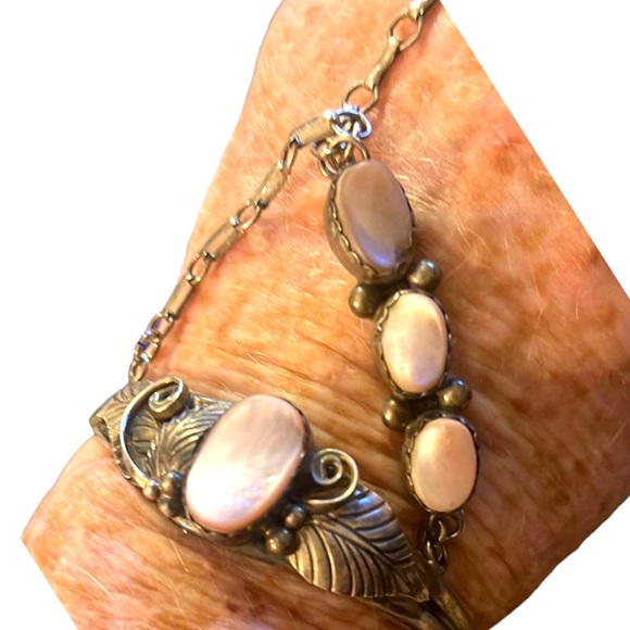 Vintage 1960s Sterling Silver Navajo marked MOP Squash Blossom slave Bracelet - Picture 2 of 16